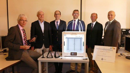 Fritz und Lieselotte Hopf-Stiftung ermöglicht der Fritz-Hopf-Technikerschule die Anschaffung eines 3D-Druckers